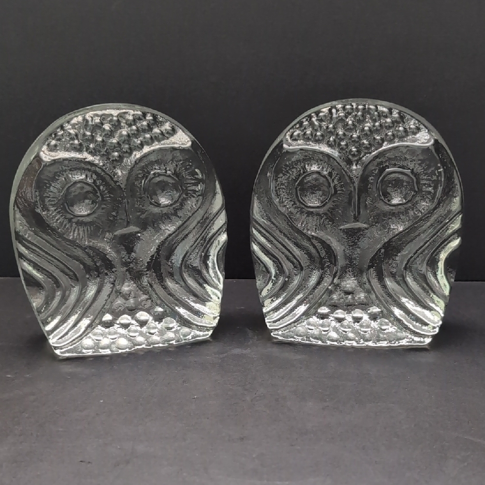 VGT,Clear Art Glass Pilgrim Owl Bookends.